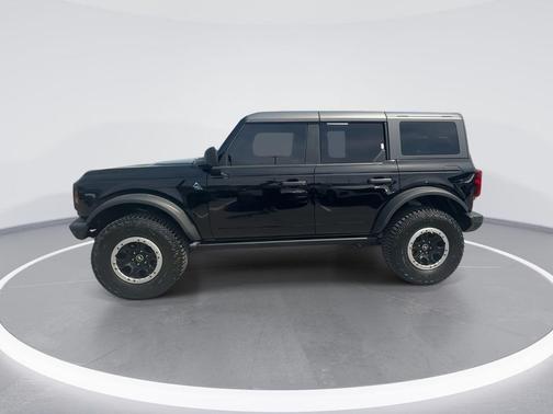 SHADOW BLACK 2024 Ford Bronco Black Diamond