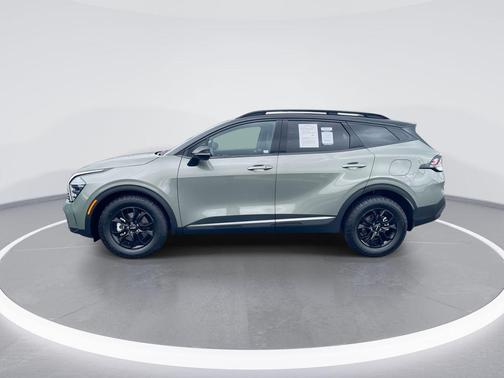 Jungle Green/Ebony Black Roof 2024 Kia Sportage S