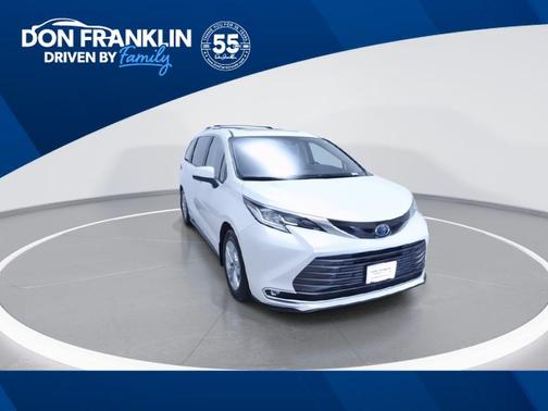 2022 Toyota Sienna Limited