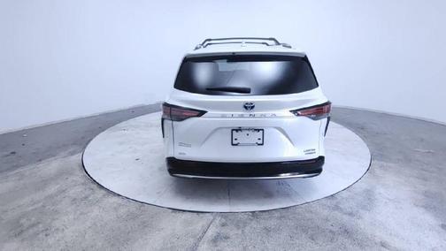 2022 Toyota Sienna Limited