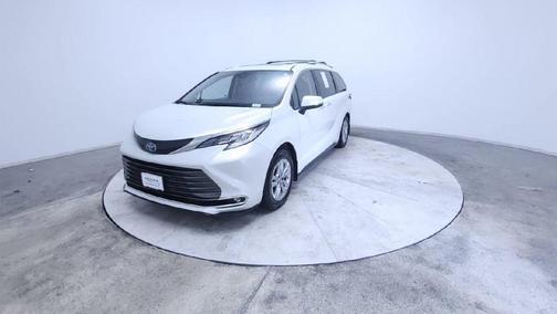 2022 Toyota Sienna Limited