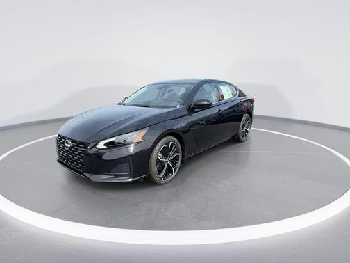 Super Black 2026 Nissan Altima SR FWD