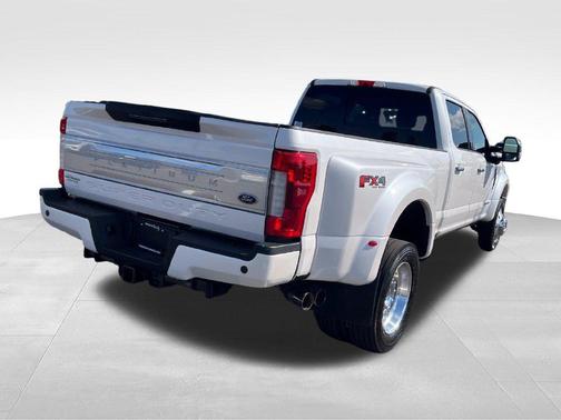 White Platinum Metallic Tri-Coat 2019 Ford F-450 Platinum