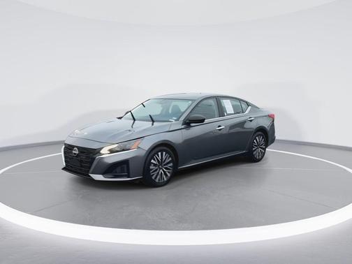 Gun Metallic 2024 Nissan Altima 2.5 SV