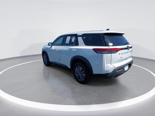Glacier White 2024 Nissan Pathfinder S 4WD
