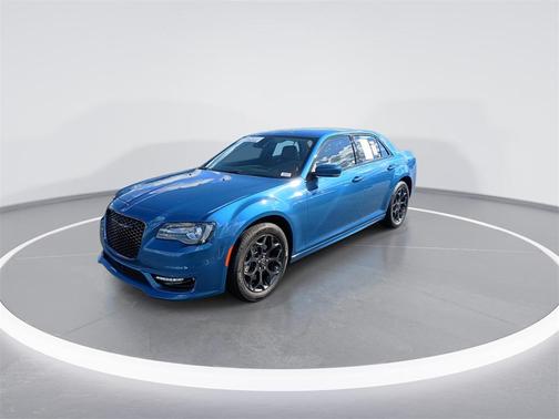 2023 Chrysler 300 Touring