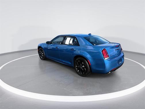 2023 Chrysler 300 Touring