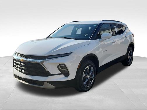 Summit White 2024 Chevrolet Blazer 2LT