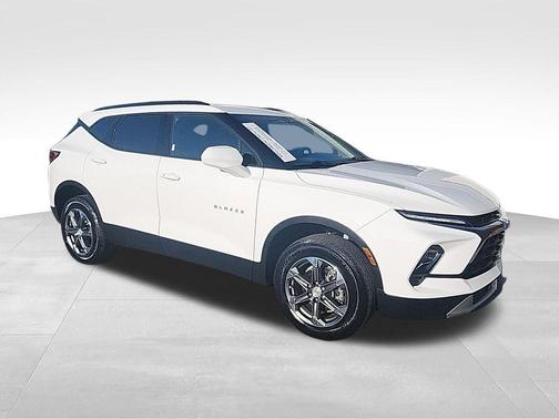 Summit White 2024 Chevrolet Blazer 2LT