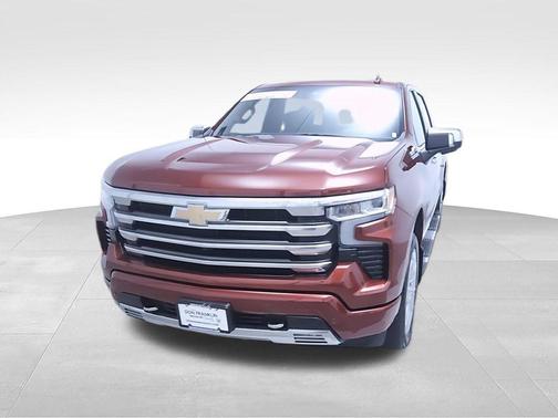 Radiant Red 2025 Chevrolet Silverado 1500 High Country