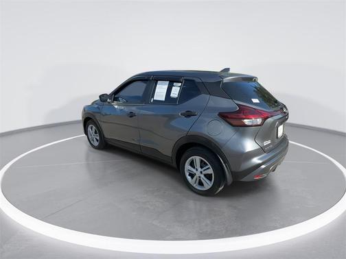 2022 Nissan Kicks S