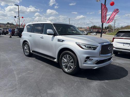 2021 INFINITI QX80 Luxe