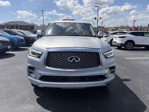 2021 INFINITI QX80 Luxe