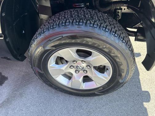 Diamond Black Crystal Pearlcoat 2021 RAM 1500 Big Horn/Lone Star