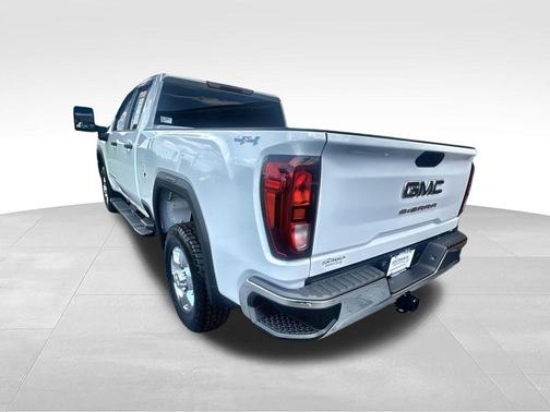Summit White 2024 GMC Sierra 2500 Pro