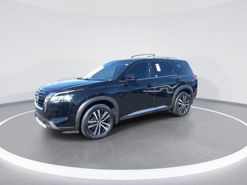 Super Black 2024 Nissan Pathfinder Platinum 4WD