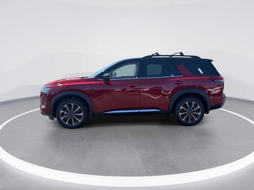 Scarlet Ember Tintcoat/Super Black 2026 Nissan Pathfinder Platinum