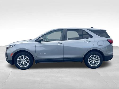 Sterling Gray Metallic 2024 Chevrolet Equinox LS