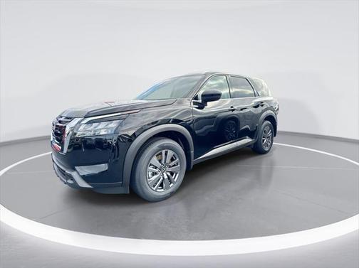 2025 Nissan Pathfinder S