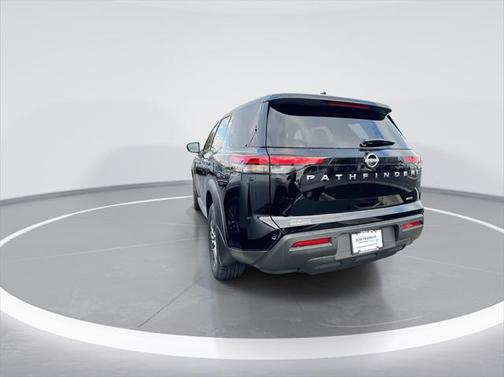 2025 Nissan Pathfinder S
