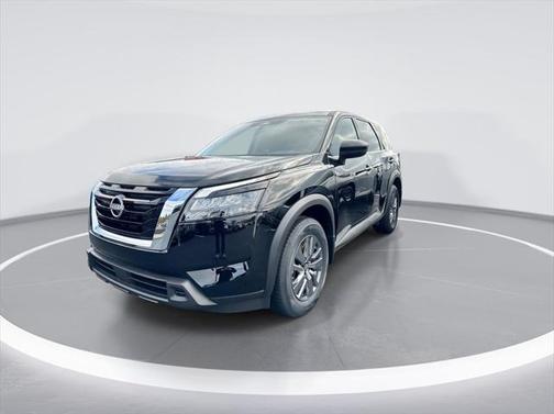 2025 Nissan Pathfinder S
