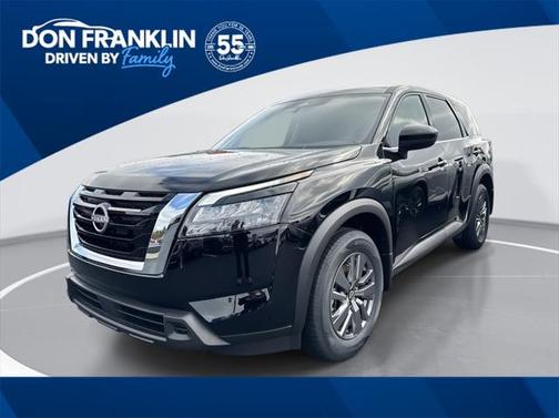 2025 Nissan Pathfinder S