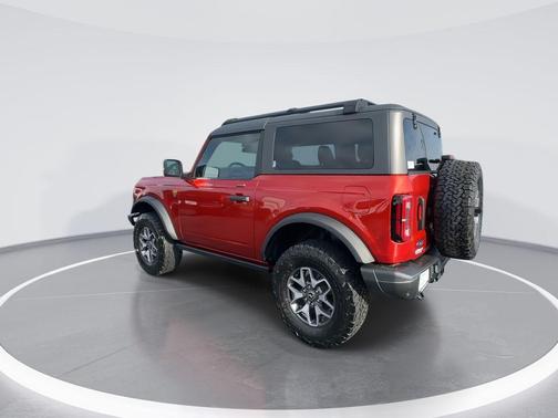 HOT PEPPER RED MET TINT CC 2023 Ford Bronco Badlands
