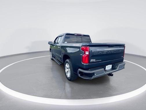 Shadow Gray Metallic 2022 Chevrolet Silverado 1500 Limited LTZ