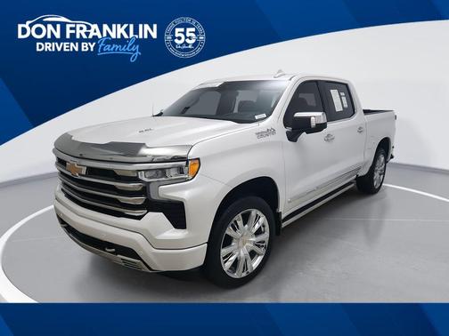 Iridescent Pearl Tricoat 2023 Chevrolet Silverado 1500 High Country