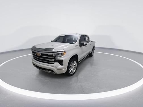 Iridescent Pearl Tricoat 2023 Chevrolet Silverado 1500 High Country