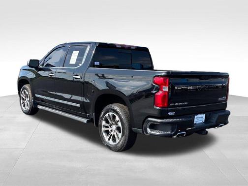 Black 2023 Chevrolet Silverado 1500 High Country