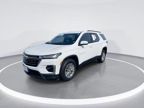 Summit White 2023 Chevrolet Traverse LT Cloth