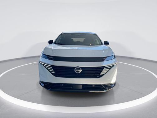 Everest White Pearl Tricoat 2026 Nissan Murano Platinum