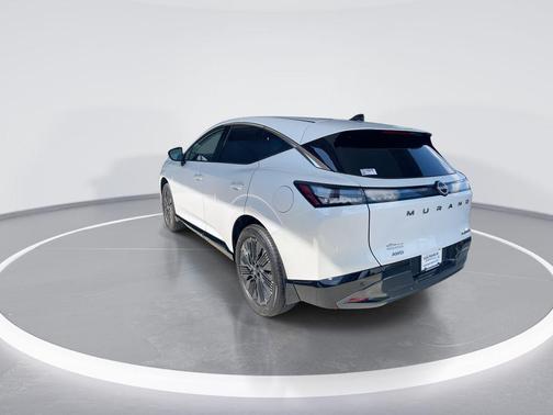 Everest White Pearl Tricoat 2026 Nissan Murano Platinum