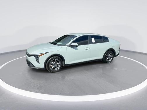Morning Haze 2025 Kia K4 LXS