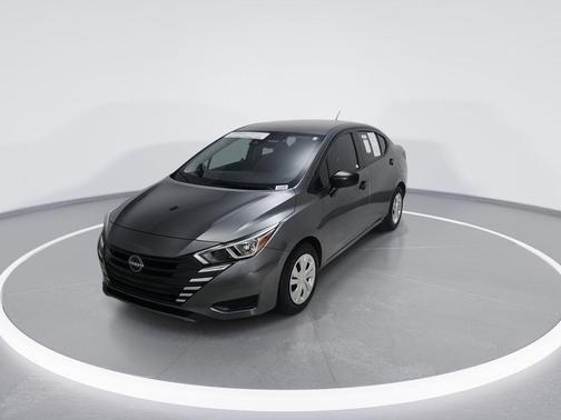Gun Metallic 2024 Nissan Versa 1.6 S