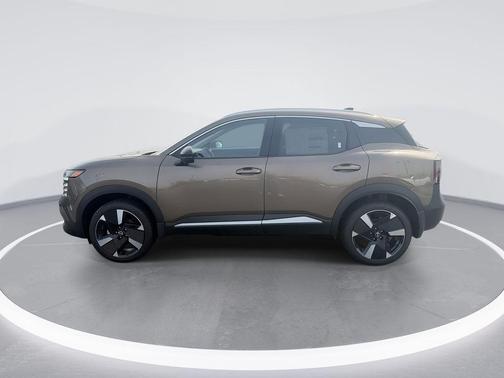 Canyon Bronze Metallic 2026 Nissan Kicks SR