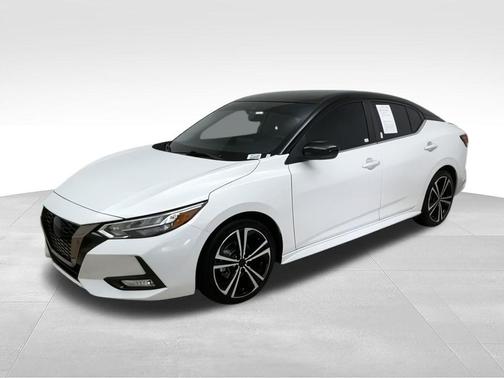 Aspen White/Super Black 2021 Nissan Sentra SR