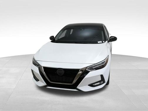 Aspen White/Super Black 2021 Nissan Sentra SR