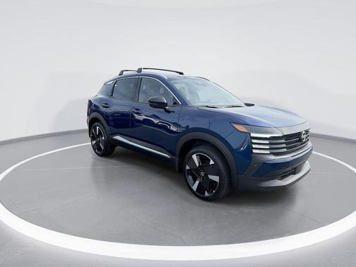 Deep Blue Pearl 2026 Nissan Kicks SR