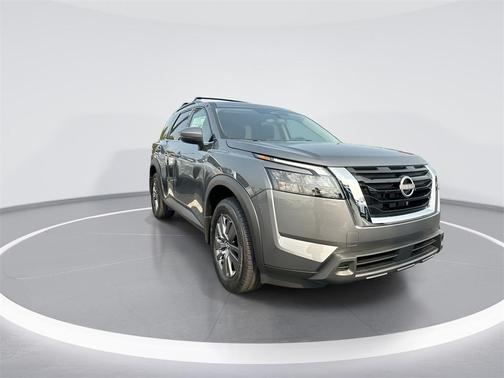 2025 Nissan Pathfinder SV 4WD