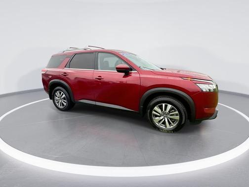 Scarlet Ember Tintcoat 2022 Nissan Pathfinder SL 4WD