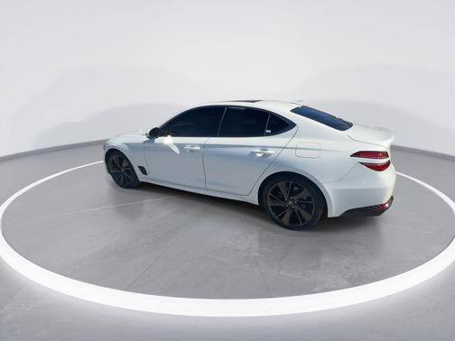 2023 Genesis G70 2.0T AWD