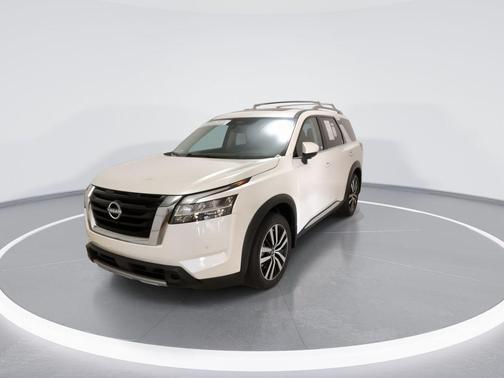 Pearl White Tricoat 2024 Nissan Pathfinder Platinum FWD