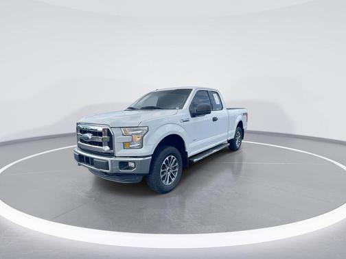 OXFORD WHITE 2015 Ford F-150 XLT