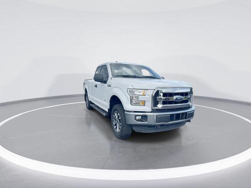 OXFORD WHITE 2015 Ford F-150 XLT