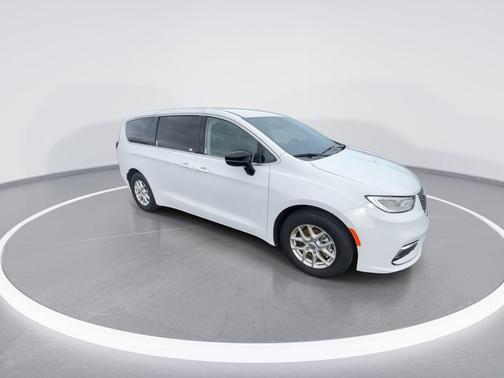 Bright White Clearcoat 2024 Chrysler Pacifica Touring L