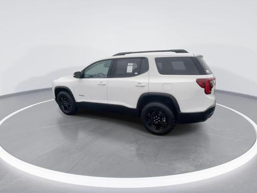 2023 GMC Acadia AWD AT4