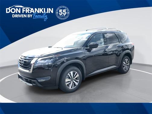 2025 Nissan Pathfinder SL 4WD