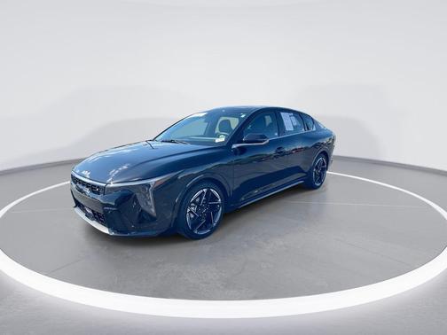 Aurora Black Pearl 2025 Kia K4 GT-Line